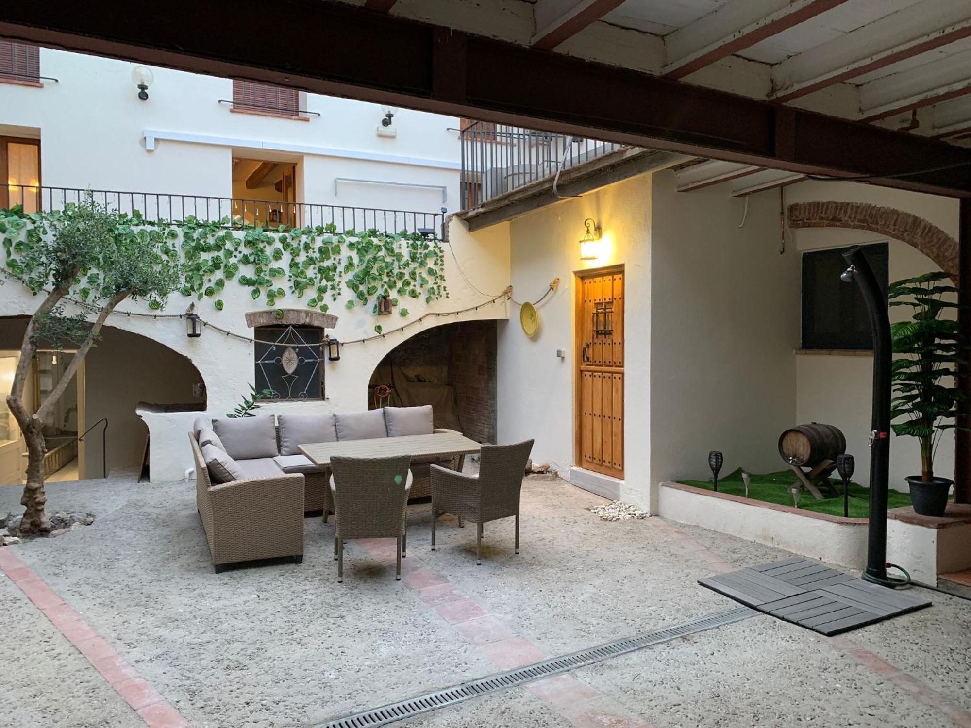 Casa Rural El Pati De L'Albera Sant Climent Sescebes ภายนอก รูปภาพ
